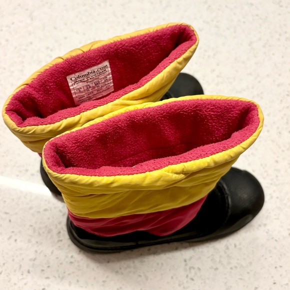 Columbia girls snow boots - size 3 - pink, yellow, black - used good condition - Picture 6 of 13
